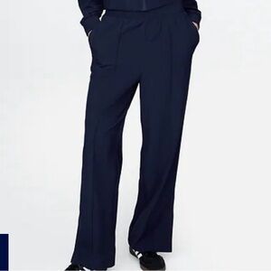 Brand New with tags GapFit Tech High Rise Split-Hem Pants Navy Blue Size Small
